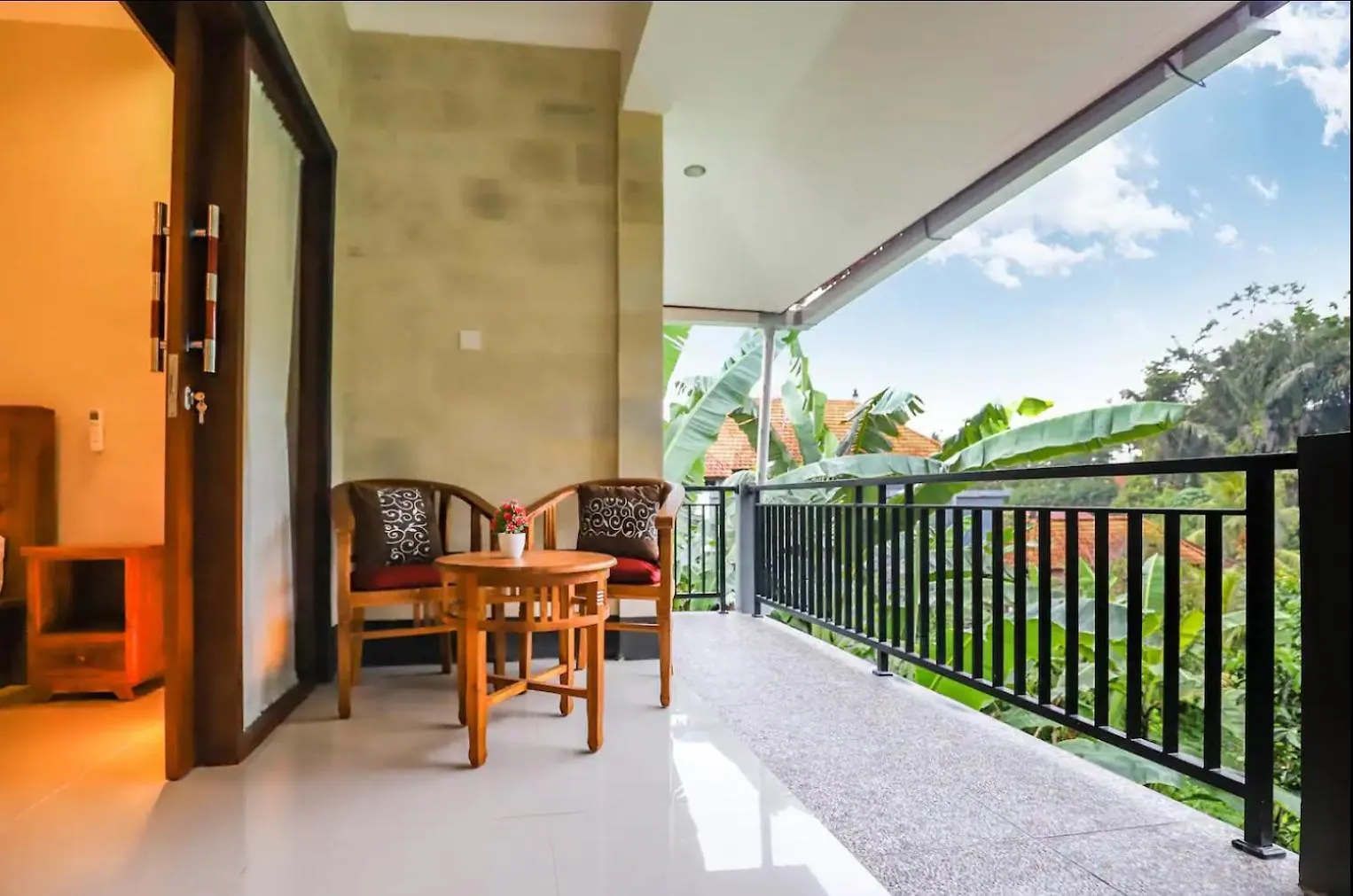 Modern Room W/ Desk, Office Chair & Kitchenette /2 Ubud Indonézia